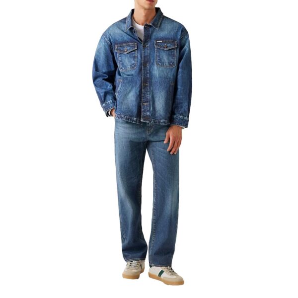 Jean παντελόνι Guess relaxed με τύπωμα blue denim