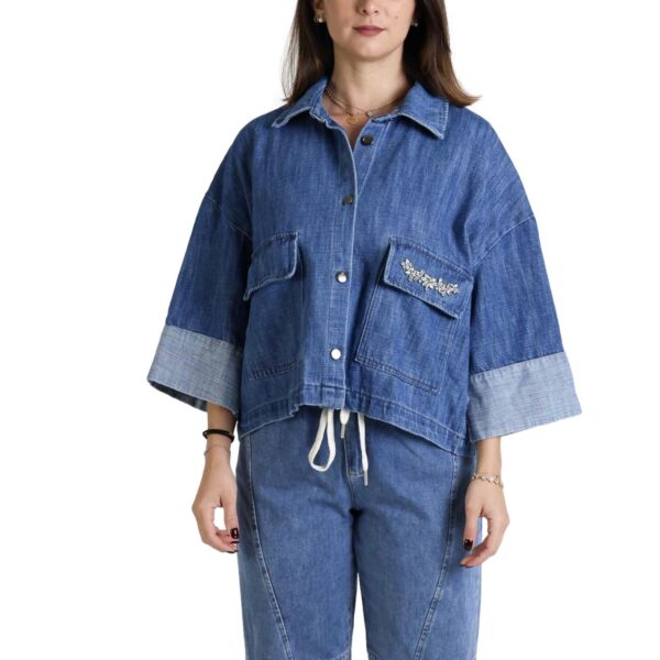 Γυναικείο Jacket denim blue cropped με διακοσμητικές λεπτομέρειες oversized μπλέ